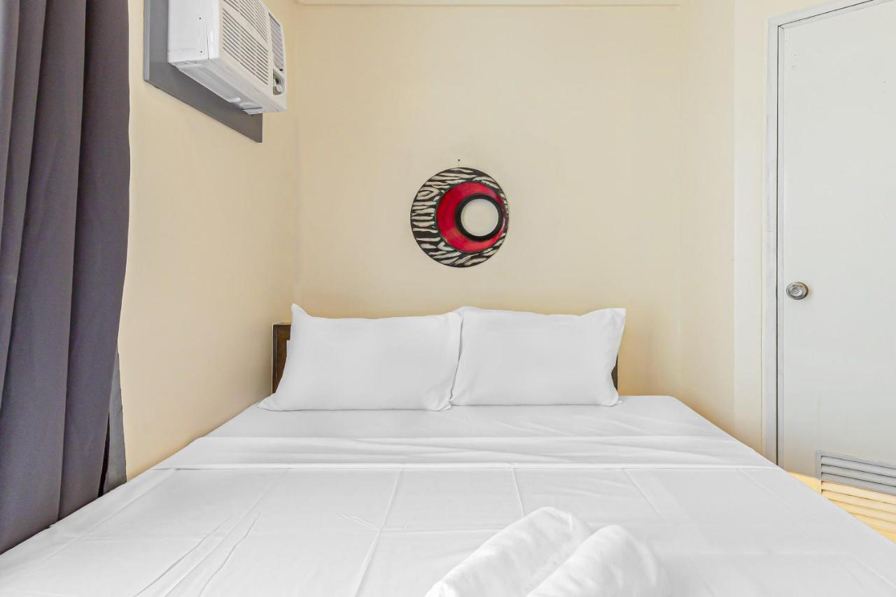 Selah Lofts Hotel Pasay Bagian luar foto